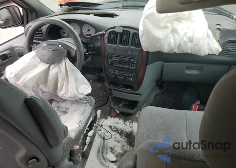 2004 Chrysler Town-Count z USA, uszkodzony, nr VIN 2C4GP44R74R507807